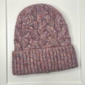 Old Navy Soft Decorative Knit Multicolor Pastel Purple Fitted Beanie Like New